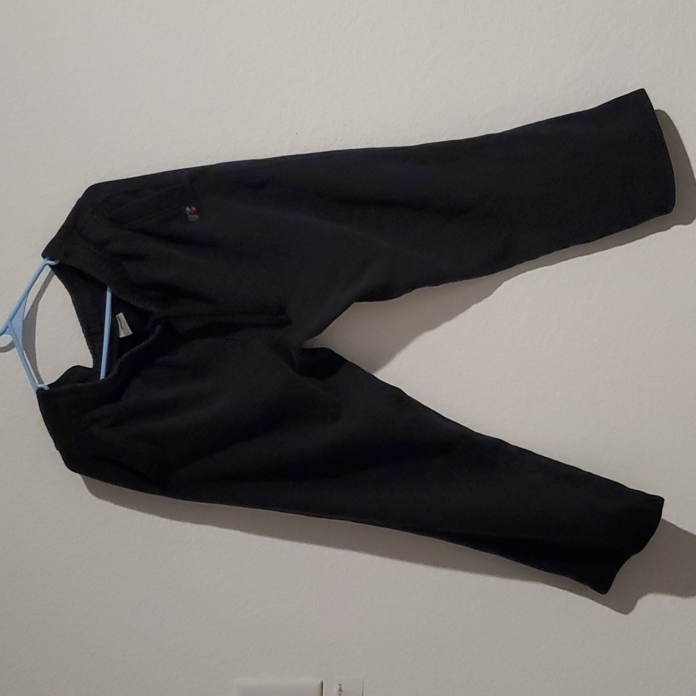 Black, Russell, Medium